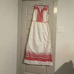 Vineyard Vines White dress with Red Trim